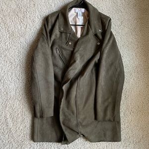 Classic Magaschoni Trench Coat with Silver Zip detail